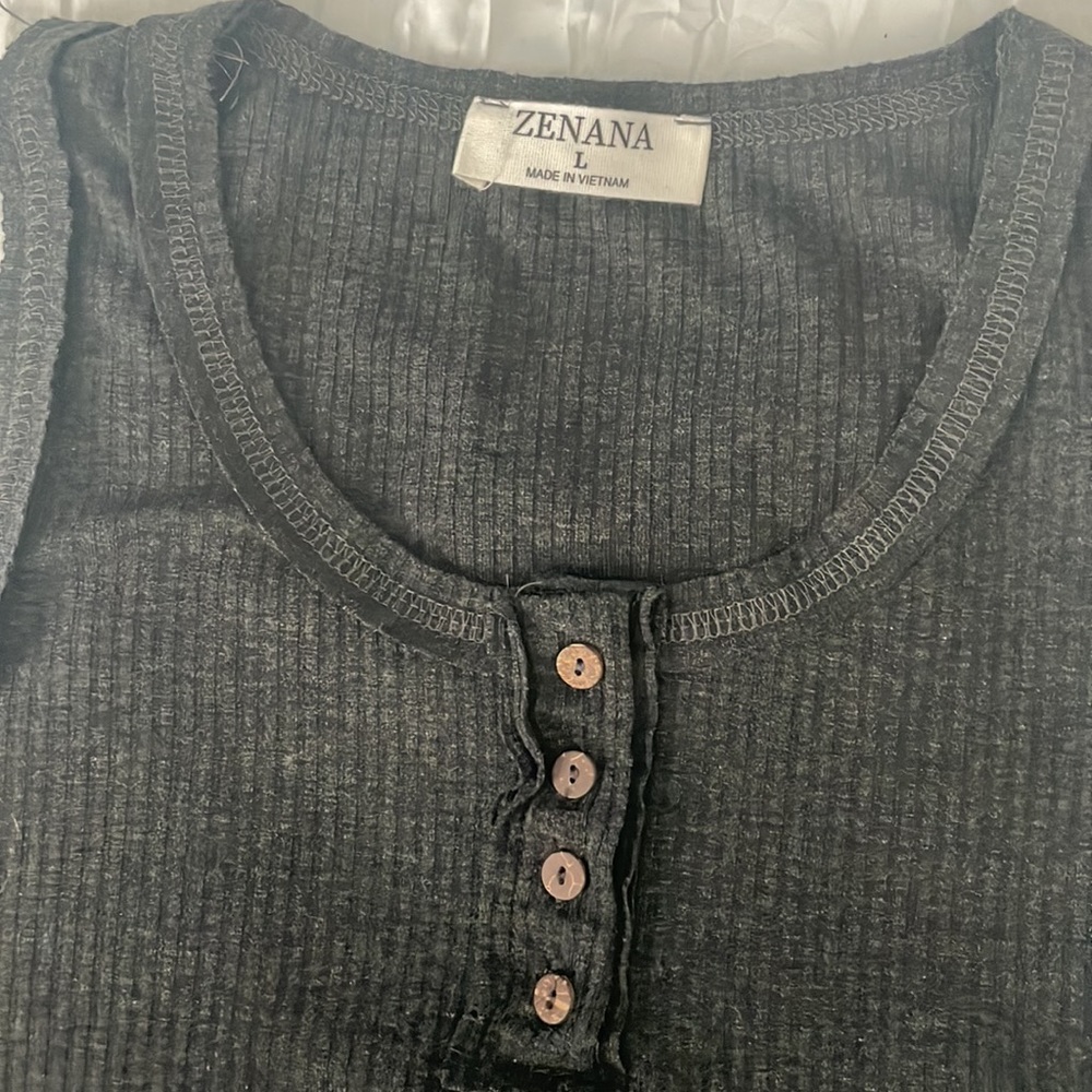 Tank top - Picture 2 of 5